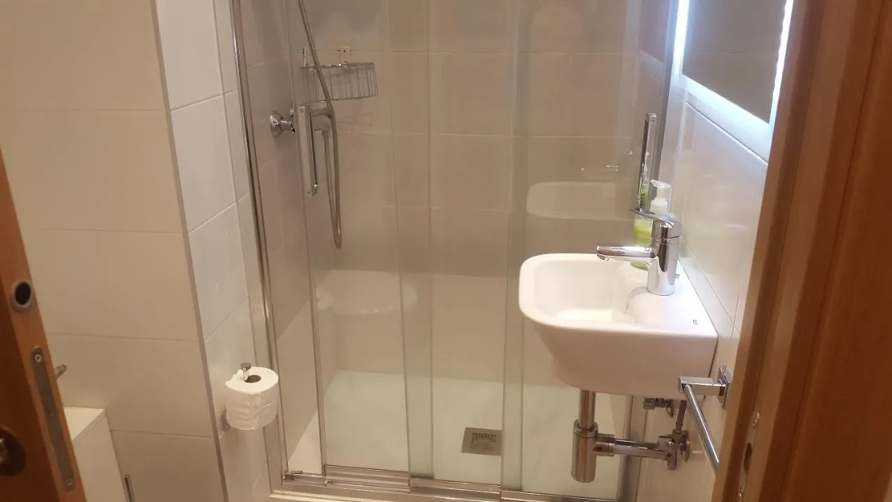 Daire Apartamento Amplio Y Central A Pie De Playa La Concha San Sebastián