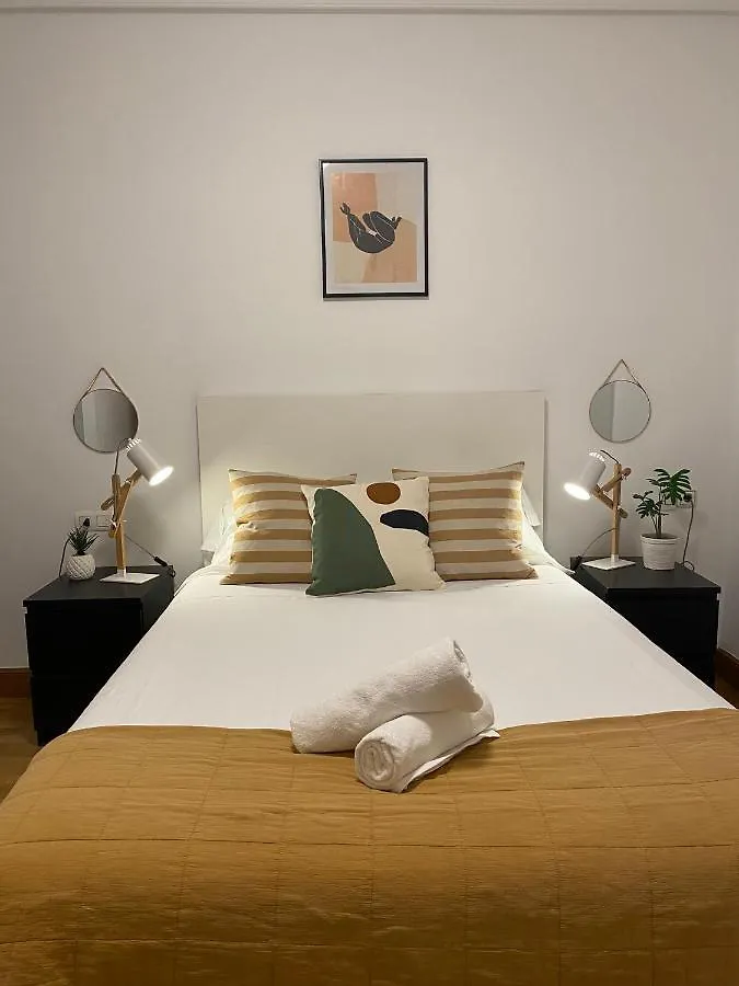 Apartamento Amplio Y Central A Pie De Playa La Concha San Sebastián